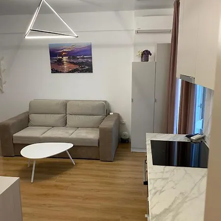 Promenada Sea View Mamaia Nord 아파트